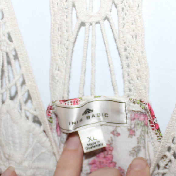 Crochet Floral Tank Top - Picture 6 of 7